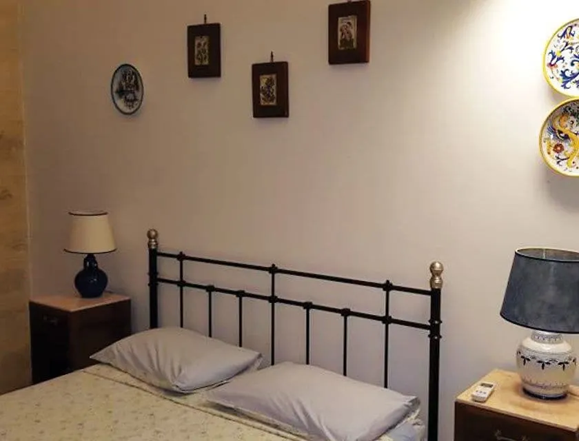 Federico II Bed & Breakfast Brindisi Italy